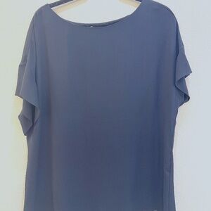 Banana Republic Short flutter type Sleeve Blouse